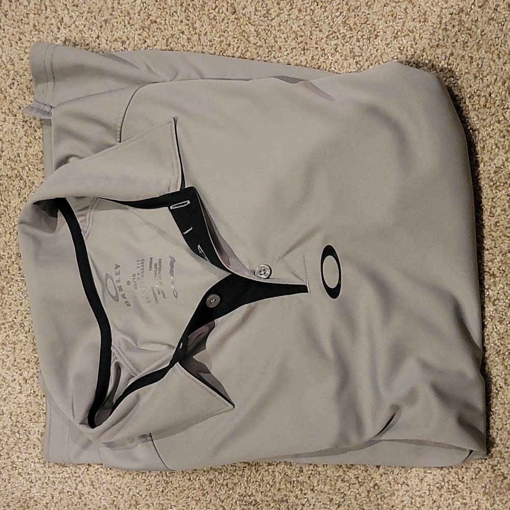 Oakley golf polo